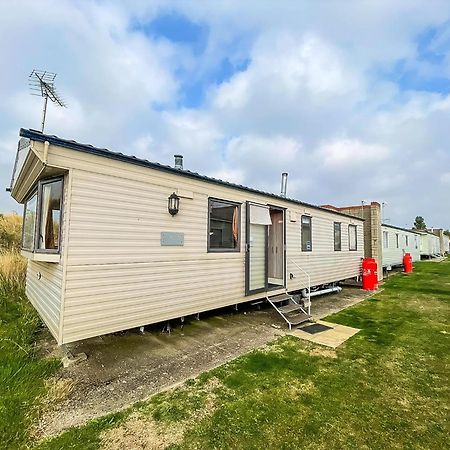 Lovely 6 Berth Caravan At Naze Marine Holiday Park In Essex Ref 17275C Walton-on-the-Naze Exterior foto