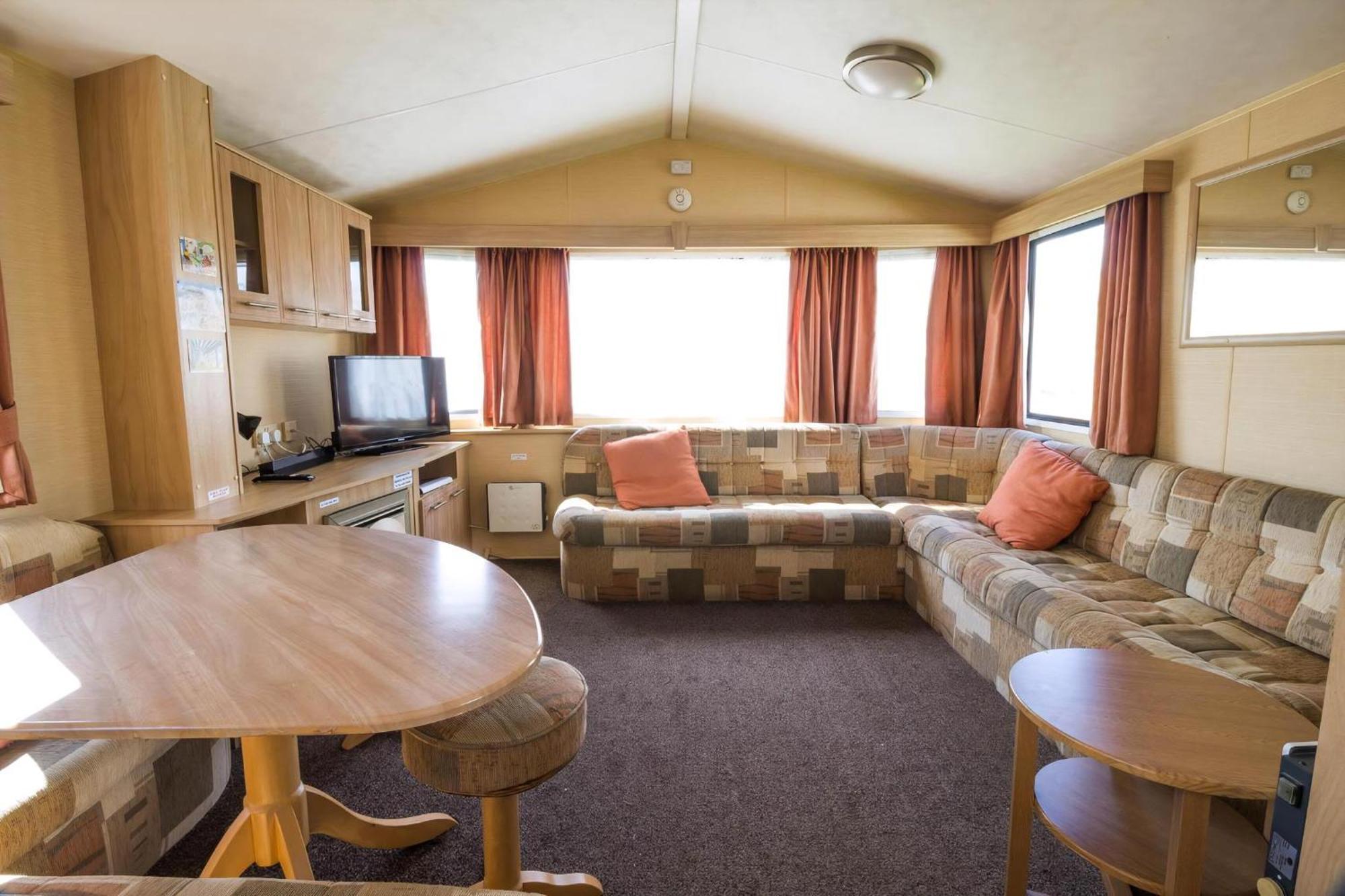 Lovely 6 Berth Caravan At Naze Marine Holiday Park In Essex Ref 17275C Walton-on-the-Naze Exterior foto